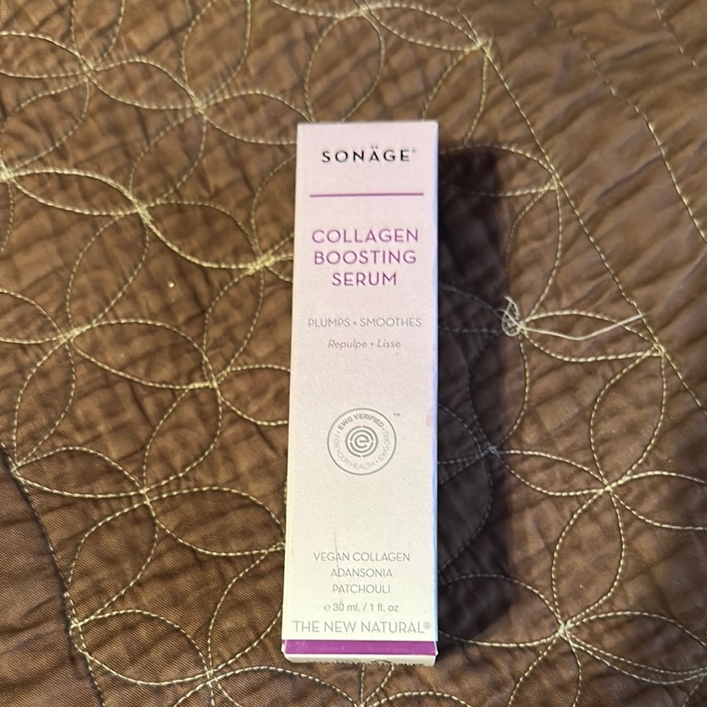 Collagen Boosting Serum - White